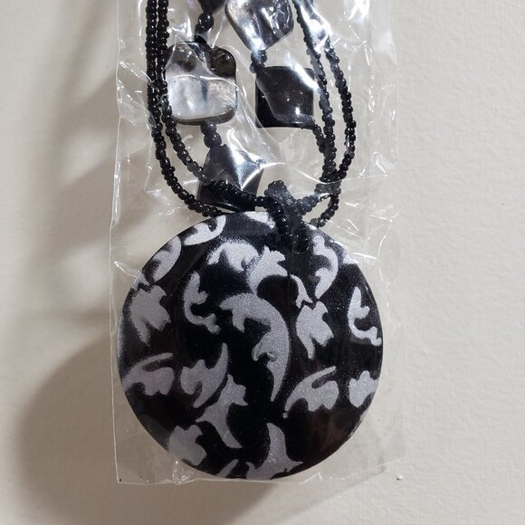 Multi Rows Black Beaded necklace with Round Shell Pendant and Matching Earrings - Picture 5 of 11